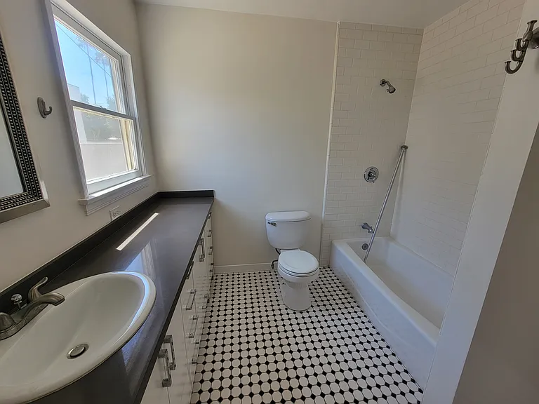 13626 Leadwell St #626L — Photo 8