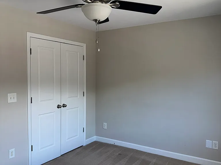 1344 Green Oaks Ln #M — Photo 12
