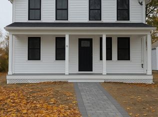 11 Sutton Ave, Oxford, MA 01540