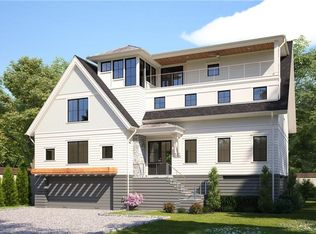 42 Puritan Rd, Fairfield, CT 06824