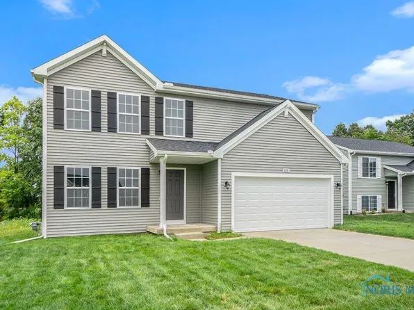 1539 Circle Dr, Millbury, OH 43447