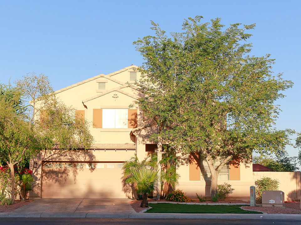 1st image of 2005 S 161st Ave