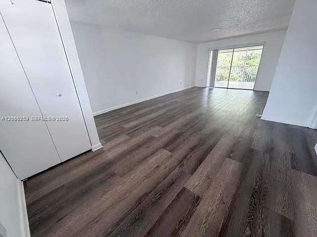 2224 SE 27th Dr #201-C — Photo 6