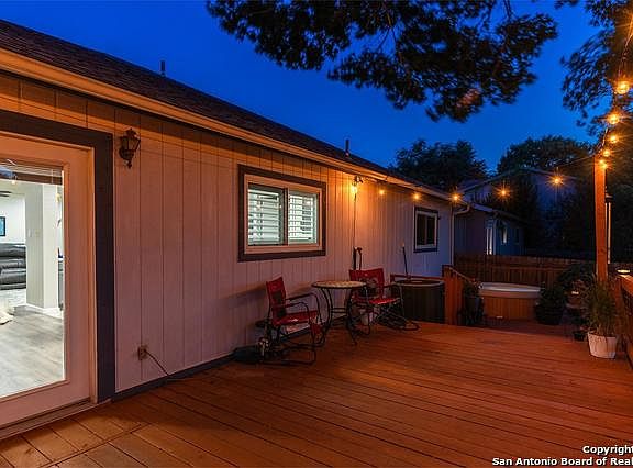 5th image of 4415 SHERWOOD WAY