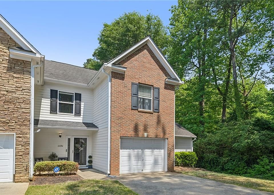 1st image of 6694 Villa Ct