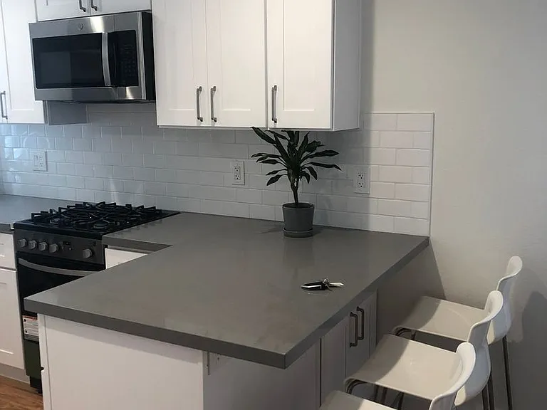 2060 San Antonio Ave — Photo 4