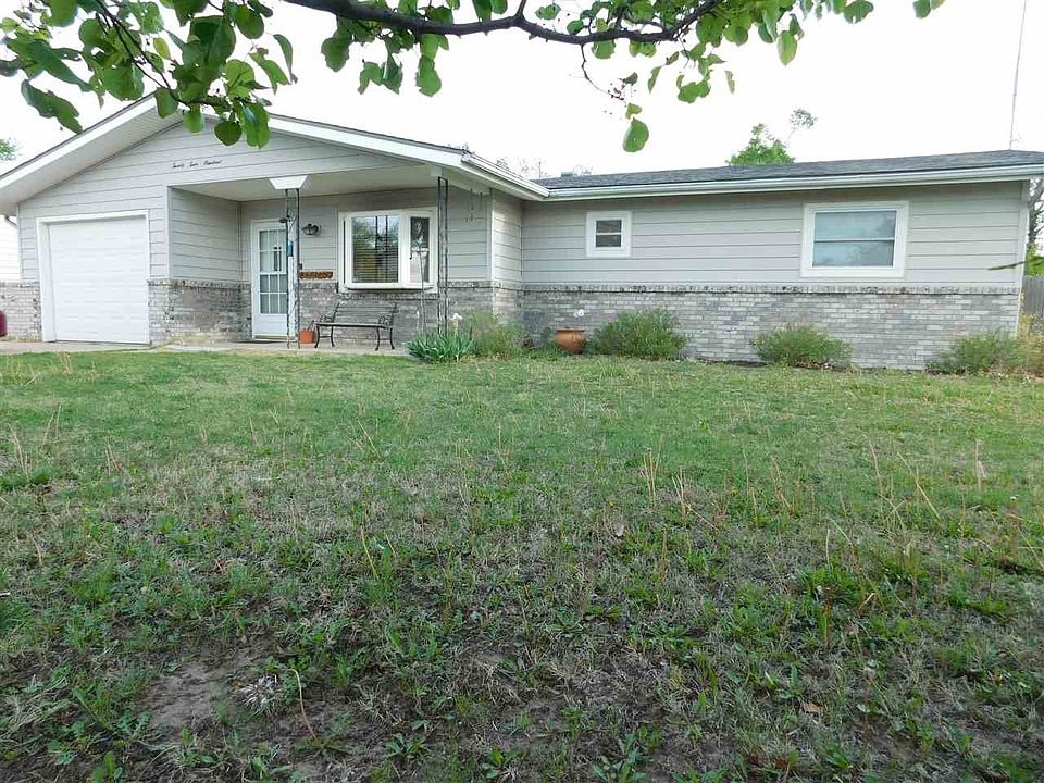 1st image of 2400 Diane Dr