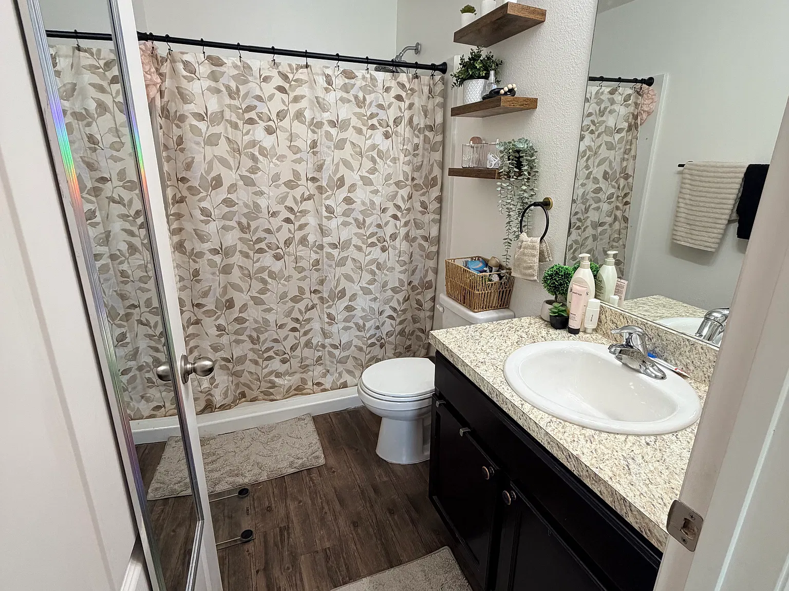 4 bed, 1374 sqft, $2,200 — Photo 4