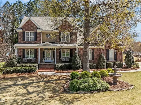 749 Hadrian Dr, Garner, NC 27529