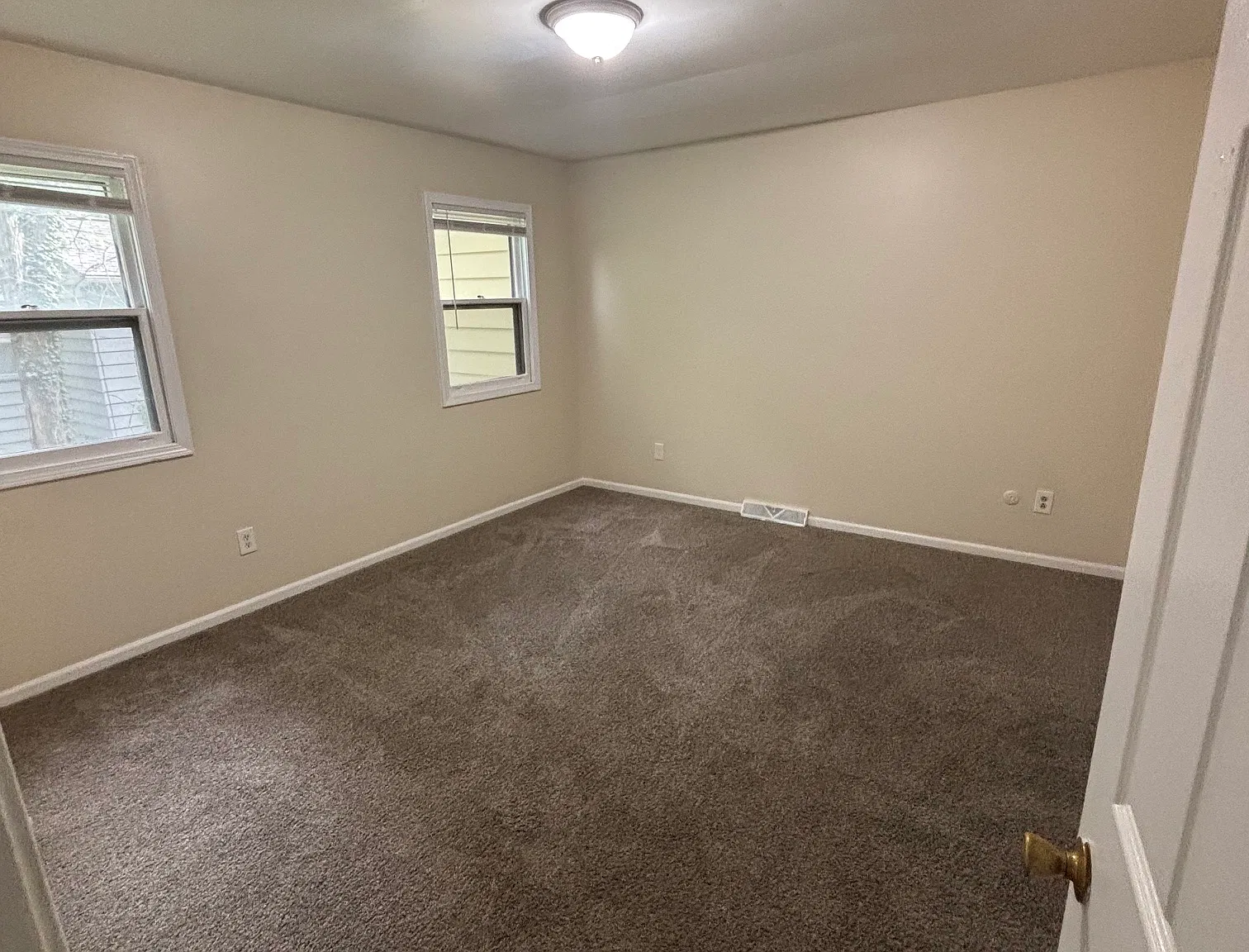 4 bed, $1,795 — Photo 3