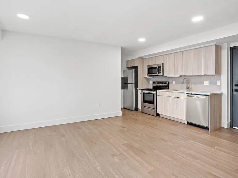 Modern Living at The Horizon | Prime Northwest DC Location — Photo 24