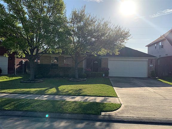 2nd image of 735 McIntosh Bend Dr