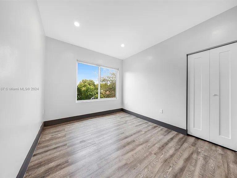 1020 SW 23rd Ave — Photo 25