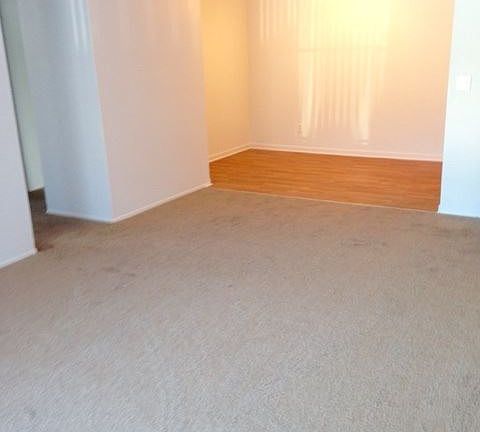 4th image of 2712 Golfside Dr APT 101