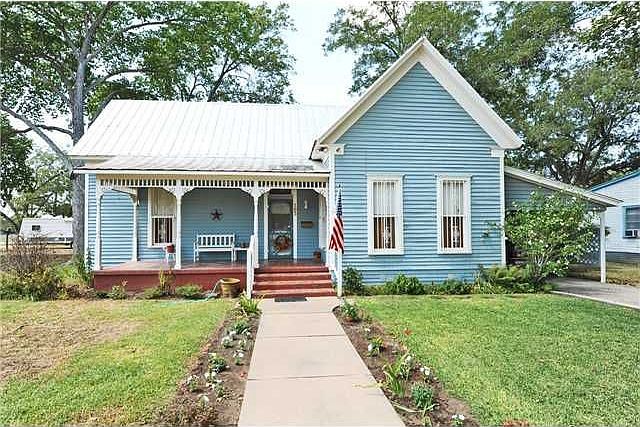 1st image of 103 Mills St