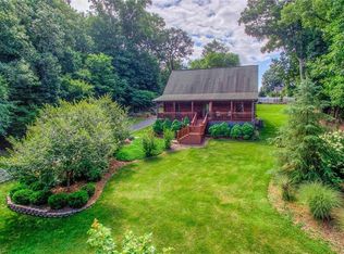 8120 Elkmont Dr, Clemmons, NC 27012