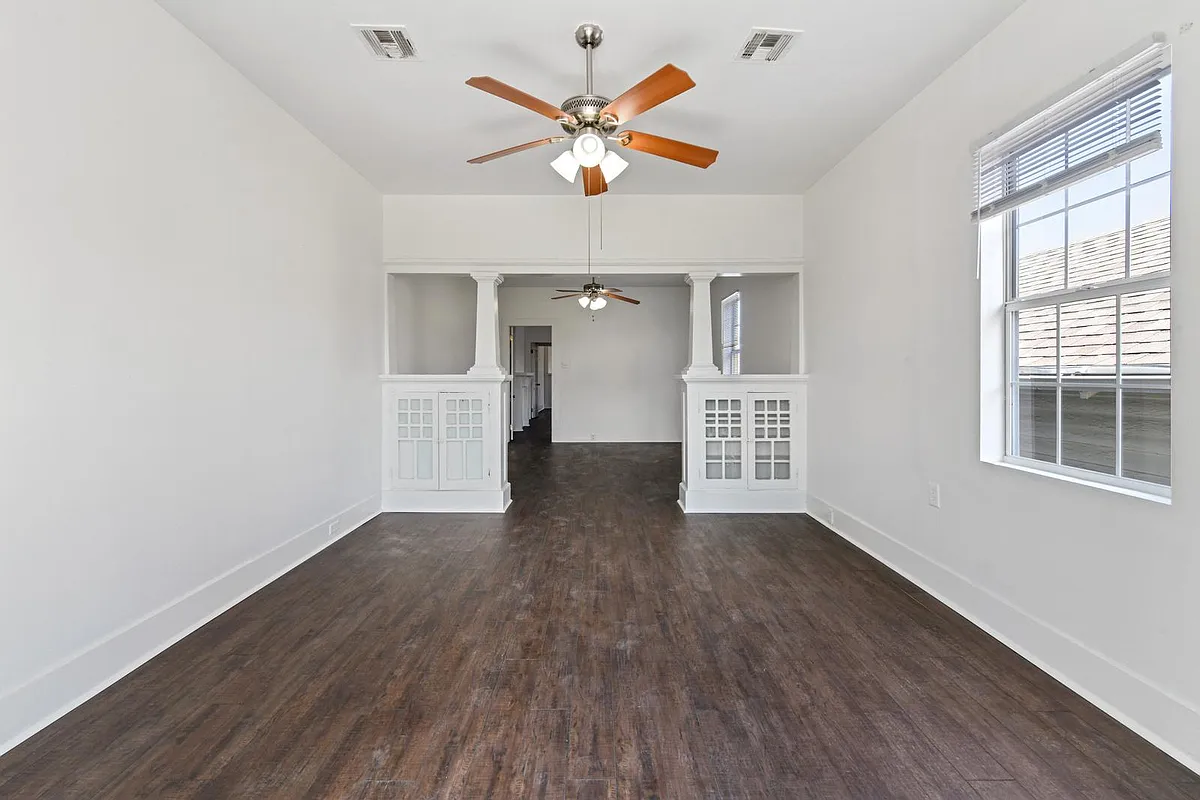 Building Photo - 2213 Onzaga St