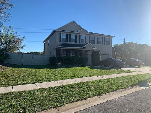 2nd image of 233 Grouse Ln