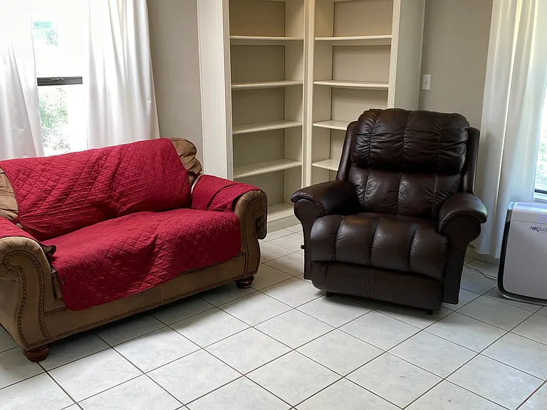 815 Shady Grove Ln — Photo 18