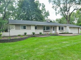 24605 Tudor Ln, Franklin, MI