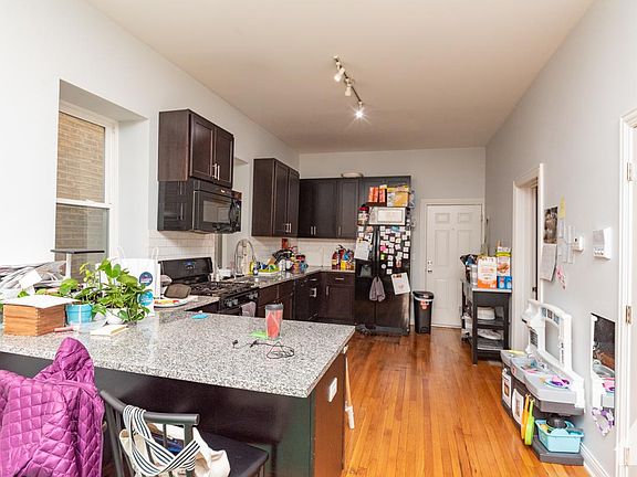 5th image of 2343 W Montana St #1F