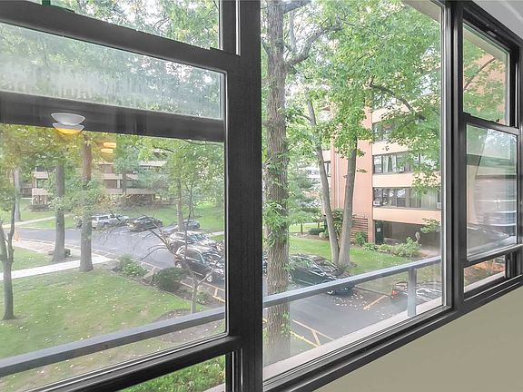 3rd image of 10-24 166th St APT 3B