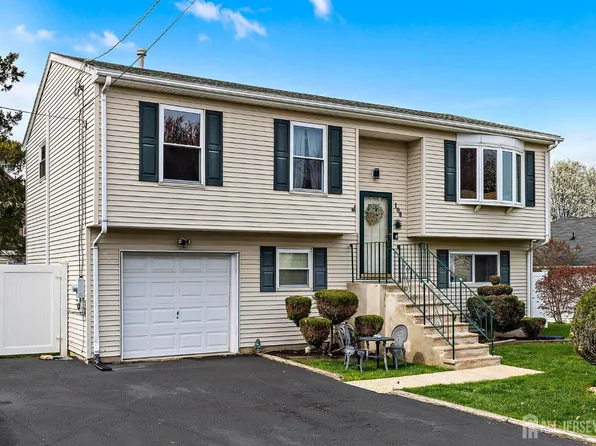 108 Arlington Ave, Cliffwood, NJ 07721