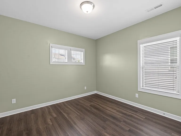 1004 Tarsnet Ln — Photo 38