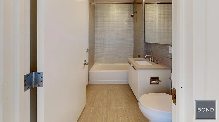 Rented by Bond New York | media 27