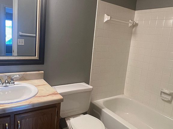 4th image of 2947 Eagles Crest Cir #C