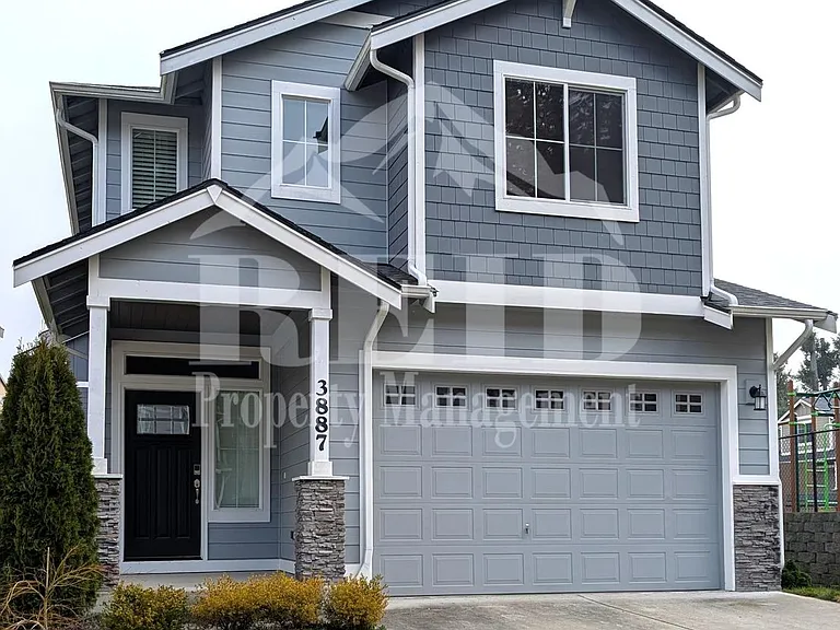 3887 Portside Dr — Photo 1