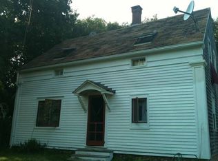 37 Clough Ln, Tisbury, MA 02568