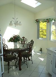 4th image of 7 Arnold Ct