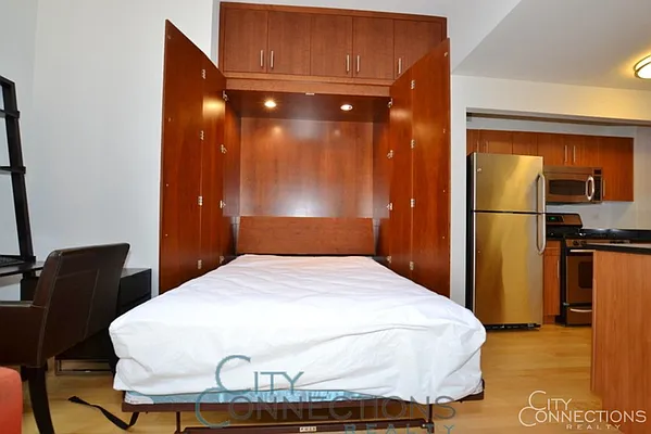 Rented by City Connections Realty | media 32