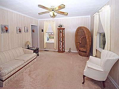 3rd image of 6818 Grace Ave