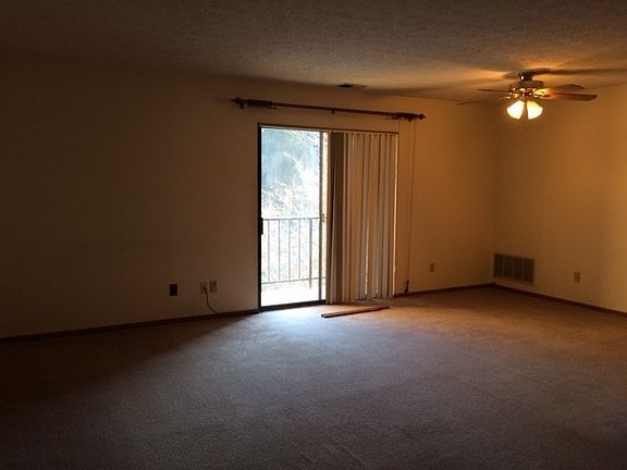 Living Room/ Dining Room