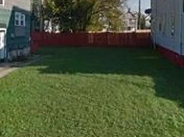 436 Woodlawn Ave #12, Buffalo, NY 14208