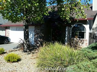 10910 Rio Ruso Dr, Windsor, CA 95492