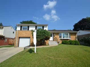 545 Andy Dr, Melrose Park, IL