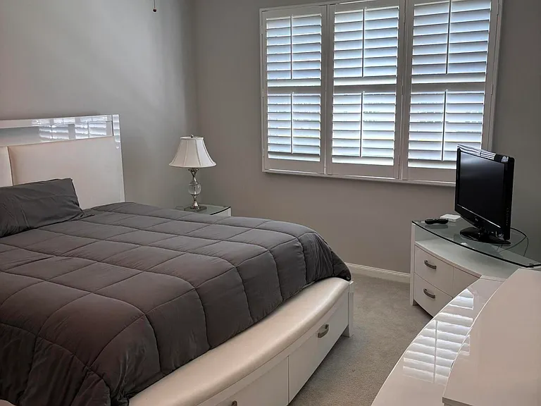 6 Harbour Isle Dr E #205 — Photo 32