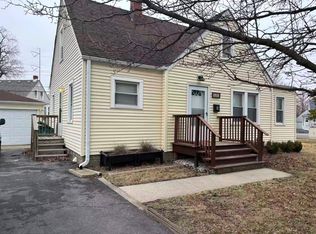 8938 E Delaware Pkwy, Munster, IN 46321