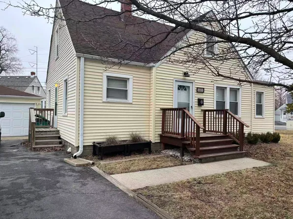 8938 E Delaware Pkwy, Munster, IN 46321