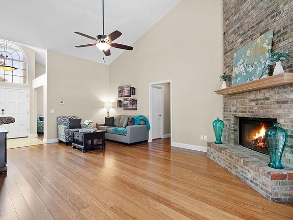 5th image of 728 Red Wing Dr