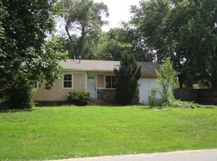 309 W McCulloch St, Pea Ridge, AR 72751