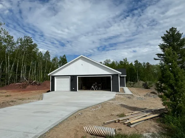 204 Bay Rd, Coleraine, MN 55722