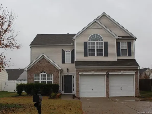 14817 Asheton Creek Dr, Charlotte, NC 28273