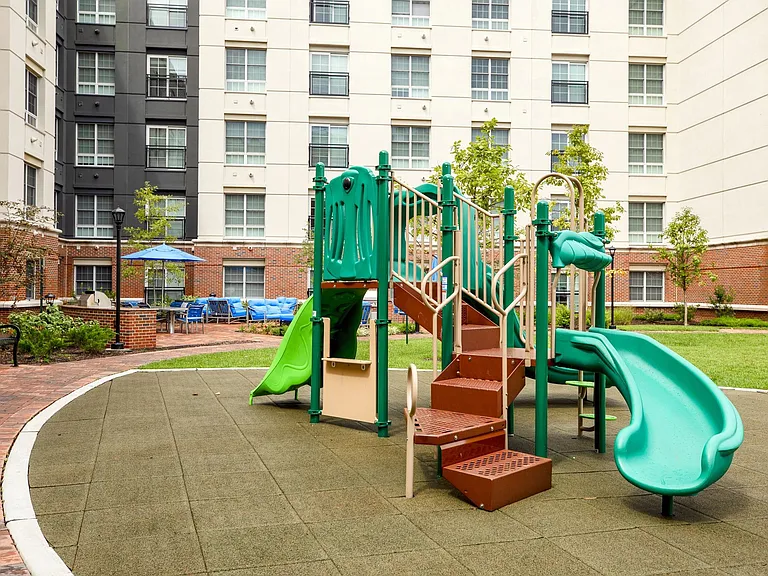 The Harper At Harmon Meadow — Photo 37