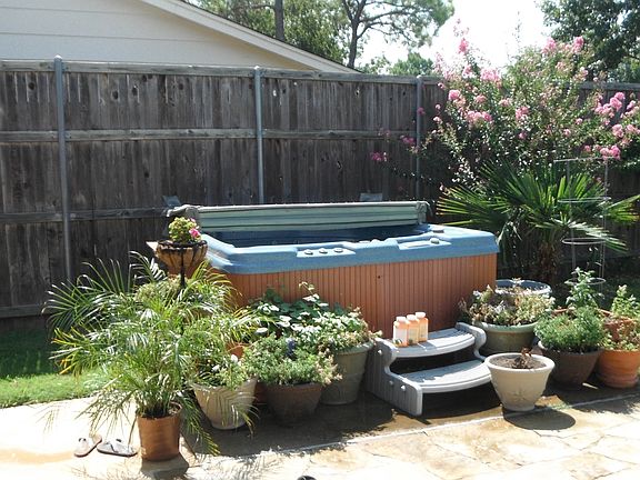 Hot tub