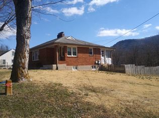 1237 Rockbridge Rd, Glasgow, VA 24555