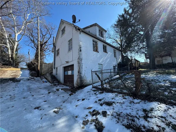 1902 Enslow Ave, Huntington, WV 25701